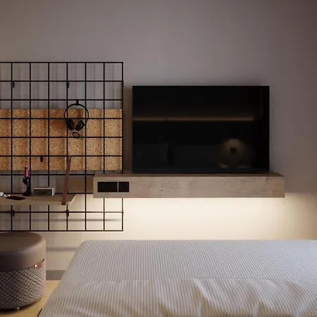 Moxy Cork