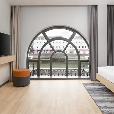 Moxy Hotell